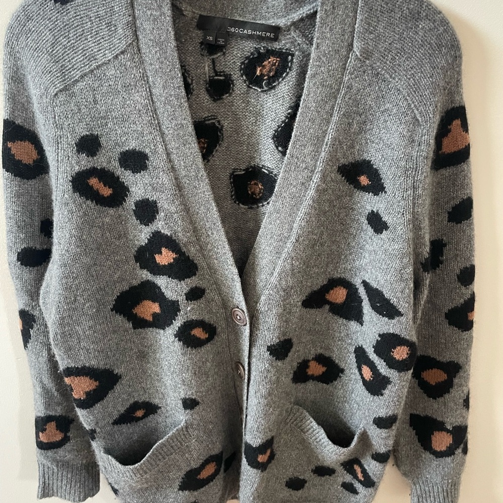 360 Cashmere Gray and Black Leopard Cardigan